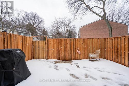 145 - 1050 Shawnmarr Road, Mississauga, ON - Outdoor