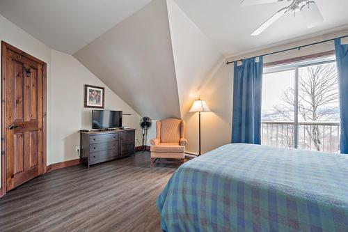 Chambre à coucher principale - 5-305 Rue Du Mont-Plaisant, Mont-Tremblant, QC - Indoor Photo Showing Bedroom