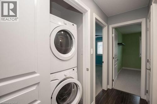 85 Chamomile Drive, Hamilton, ON - Indoor Photo Showing Laundry Room