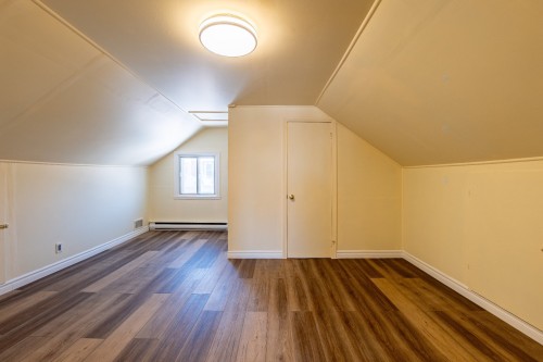 Chambre à coucher - 361 Rue Brodeur, Longueuil (Le Vieux-Longueuil), QC - Indoor Photo Showing Other Room