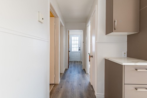 Hall d'entrée/Vestibule - 361 Rue Brodeur, Longueuil (Le Vieux-Longueuil), QC - Indoor Photo Showing Other Room