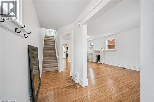 48 Rich Avenue, Cambridge, ON - Indoor Photo Showing Other Room