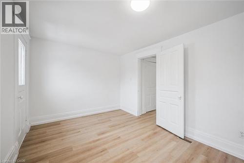 48 Rich Avenue, Cambridge, ON - Indoor Photo Showing Other Room