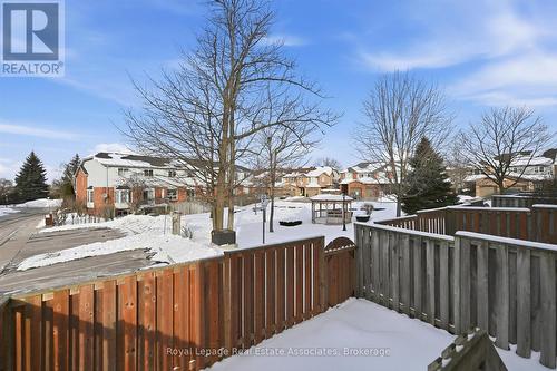 35 - 346 Highland Road W, Hamilton, ON - Outdoor