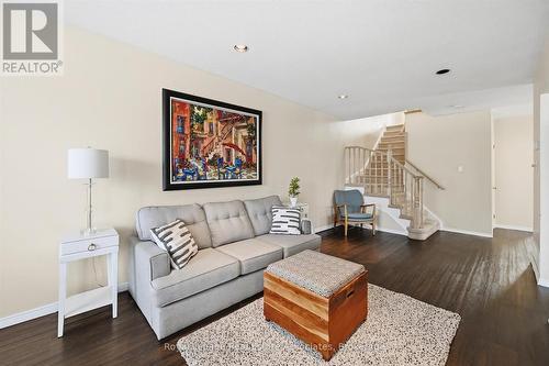 35 - 346 Highland Road W, Hamilton, ON - Indoor Photo Showing Living Room