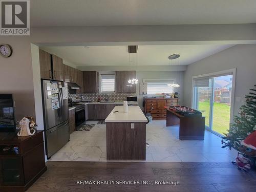 1573 Dylan Street, London East, ON - Indoor Photo Showing Kitchen