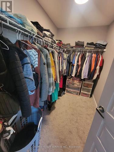 1573 Dylan Street, London East, ON - Indoor With Storage