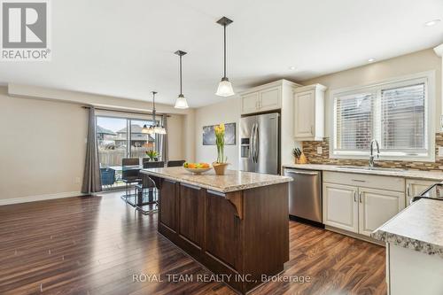 2 Lafayette Street E, Haldimand, ON - Indoor Photo Showing Kitchen With Stainless Steel Kitchen With Upgraded Kitchen