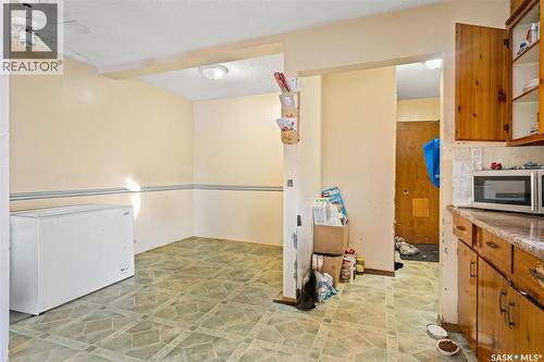 806 12Th Street W, Prince Albert, SK - Indoor