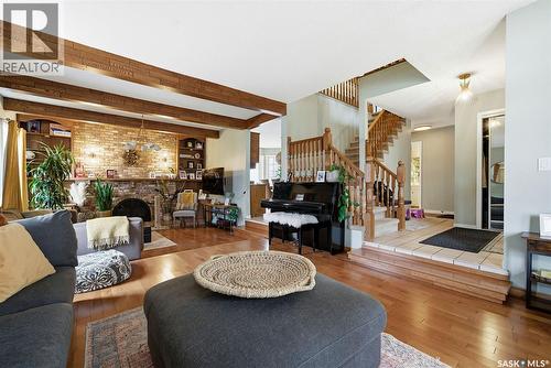 2402 Truesdale Drive, Regina, SK - Indoor Photo Showing Living Room