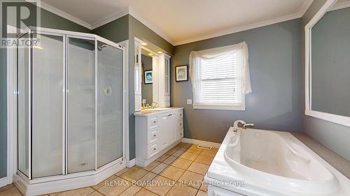 40 Jessie Street, Brockville, ON - Indoor Photo Showing Bathroom