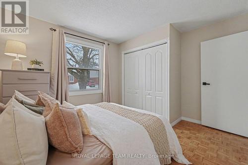23 Spearman Lane, Ottawa, ON - Indoor Photo Showing Bedroom
