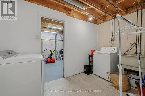 23 Spearman Lane, Ottawa, ON - Indoor Photo Showing Laundry Room