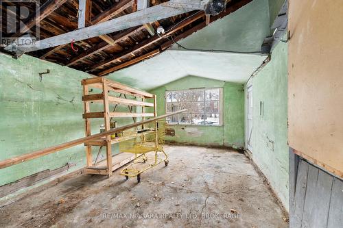 6437 Culp Street, Niagara Falls (Dorchester), ON - Indoor Photo Showing Other Room