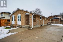 3292 APPLEFORD AVENUE  Niagara Falls (Casey), ON L2J 3N9