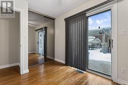 Bedroom3 sliding doors to beautiful deck - 