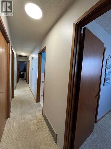 4617 51 Avenue, Taber, AB - Indoor Photo Showing Other Room