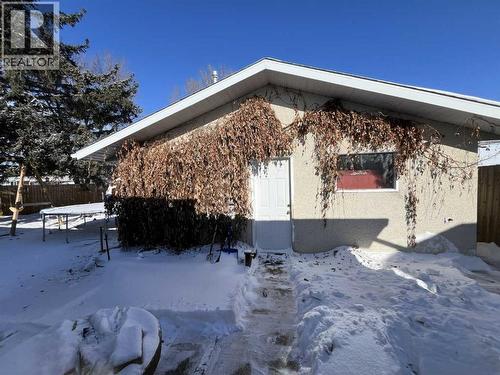 4617 51 Avenue, Taber, AB - Outdoor