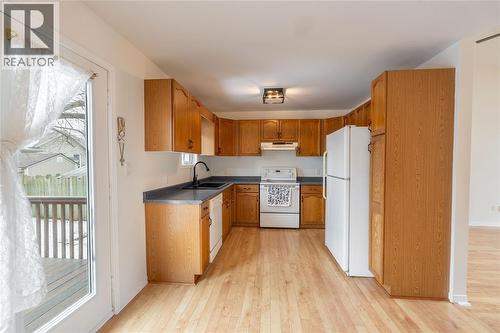 1156 Murphy Road, Sarnia, ON - Indoor Photo Showing Kitchen With Double Sink