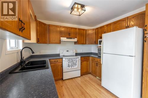 1156 Murphy Road, Sarnia, ON - Indoor Photo Showing Kitchen With Double Sink