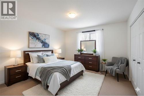 1156 Murphy Road, Sarnia, ON - Indoor Photo Showing Bedroom