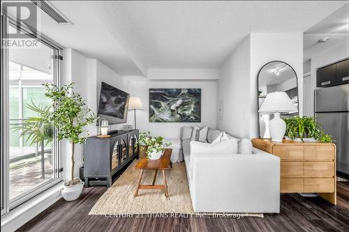 2102 - 100 Western Battery Road N, Toronto, ON - Indoor Photo Showing Living Room