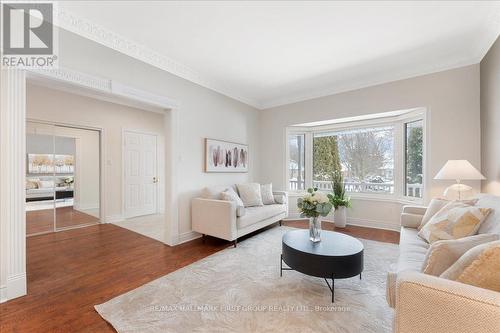 1884 Appleview Road, Pickering, ON - Indoor Photo Showing Living Room