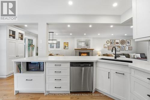 Pot Lights Throughout - 196 Orchard Heights Boulevard, Aurora, ON - Indoor Photo Showing Kitchen With Double Sink With Upgraded Kitchen