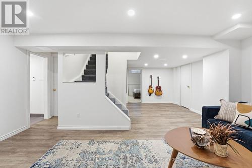 Versatile layout for any lifestyle - 196 Orchard Heights Boulevard, Aurora, ON - Indoor