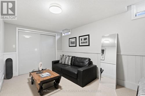 Perfect play space or home gym - 196 Orchard Heights Boulevard, Aurora, ON - Indoor