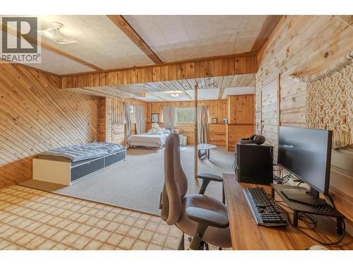 5172 Kallum Drive, 108 Mile Ranch, BC - Indoor