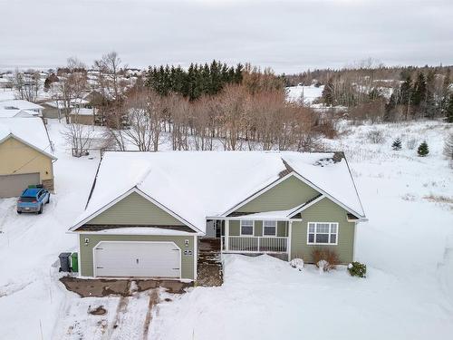 19 Kehough Court, Cornwall, PE 