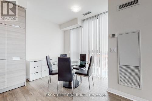 2801 - 75 Eglinton Avenue W, Mississauga, ON - Indoor