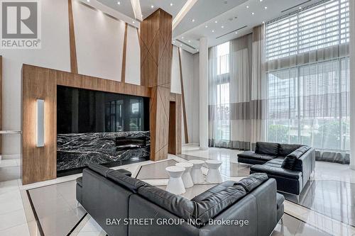 2801 - 75 Eglinton Avenue W, Mississauga, ON - Indoor