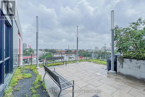 2801 - 75 Eglinton Avenue W, Mississauga, ON - Outdoor