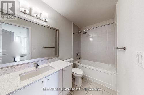 2801 - 75 Eglinton Avenue W, Mississauga, ON - Indoor Photo Showing Bathroom