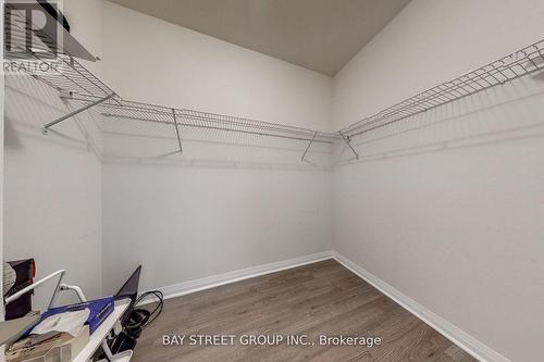 2801 - 75 Eglinton Avenue W, Mississauga, ON - Indoor With Storage