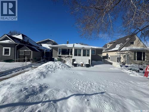 1620 Rothwell Street, Regina, SK - Outdoor With Facade