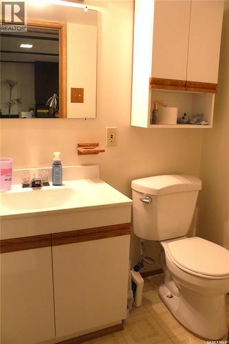 1427 2Nd Street E, Prince Albert, SK - Indoor Photo Showing Bathroom
