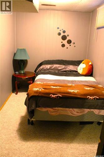 1427 2Nd Street E, Prince Albert, SK - Indoor Photo Showing Bedroom
