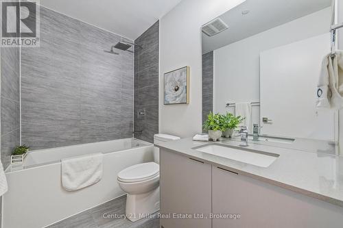 320 - 297 Oak Walk Drive, Oakville (Ro River Oaks), ON - Indoor Photo Showing Bathroom