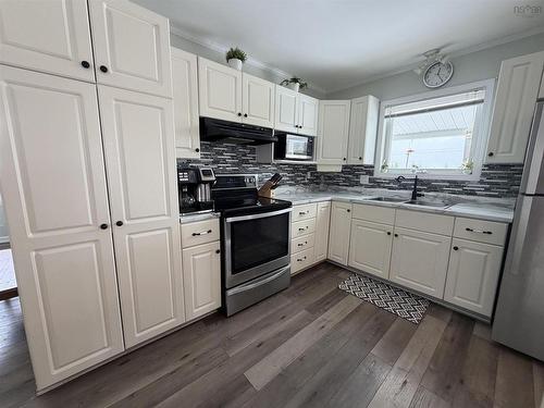 24585 Highway 7, Beaver Harbour, NS 