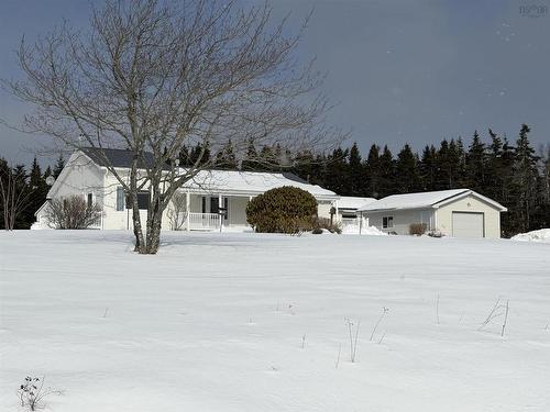 24585 Highway 7, Beaver Harbour, NS 