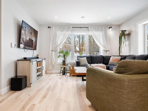 1613 Mackay Street, Westville, NS 