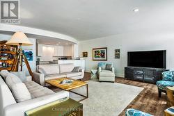 Living room for entertaining friends & family - 