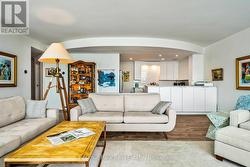 Open floor plan living room and kitchen - 