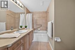4 piece ensuite bathroom - 