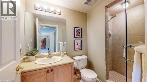 908 Mohawk Road E Unit# 308, Hamilton, ON - Indoor Photo Showing Bathroom