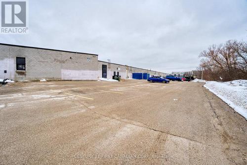 #4C - 611 Wonderland Road N, London North (North N), ON 