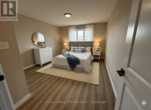 Virtually Staged bedroom - 3139A River Street, Brooke-Alvinston (Brooke Alvinston), ON 